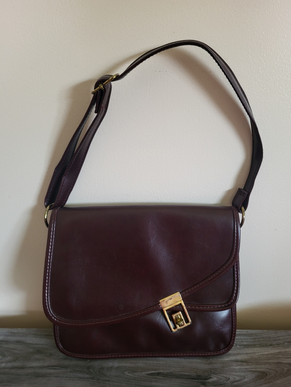 Vintage Oxblood Leather Shoulder Bag with Gold Turn-Lock MCM